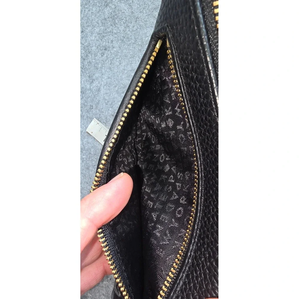 Kate Spade Chester Street Tinie Pebbled Leather Wristlet Clutch Tassel Black EUC